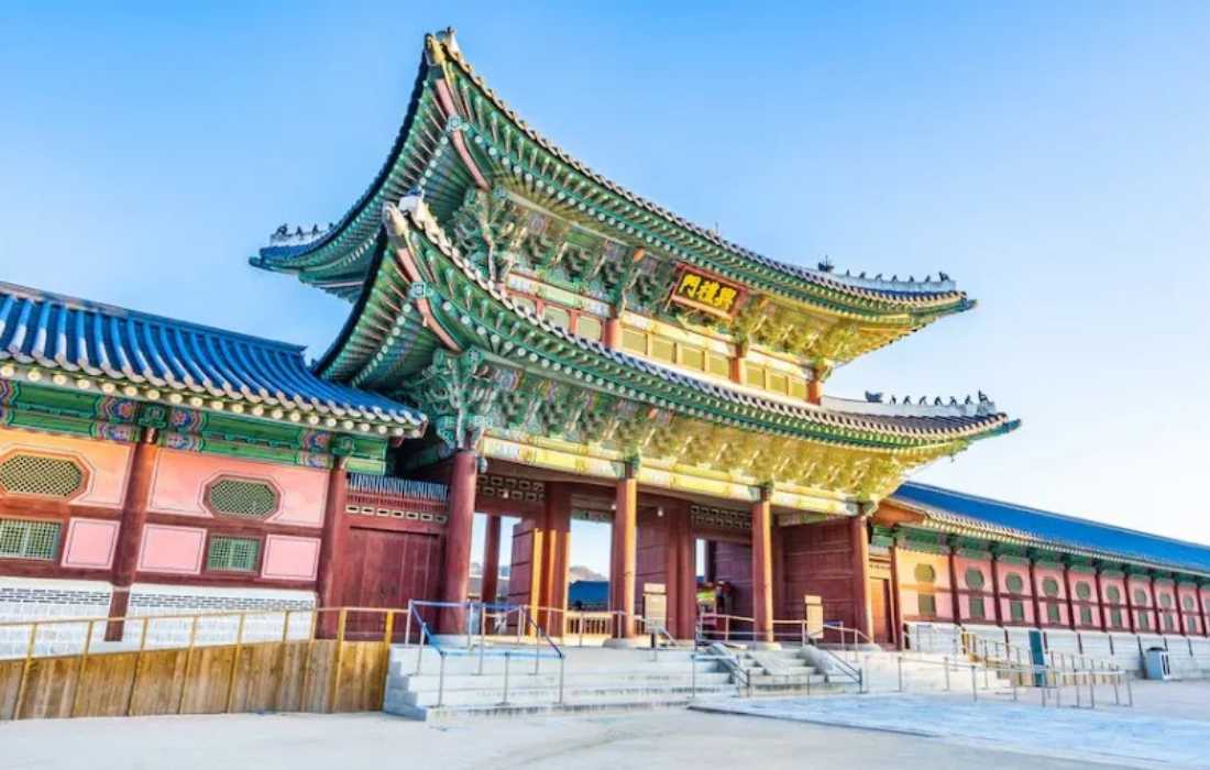 10 Popular Tourist Attractions in South Korea